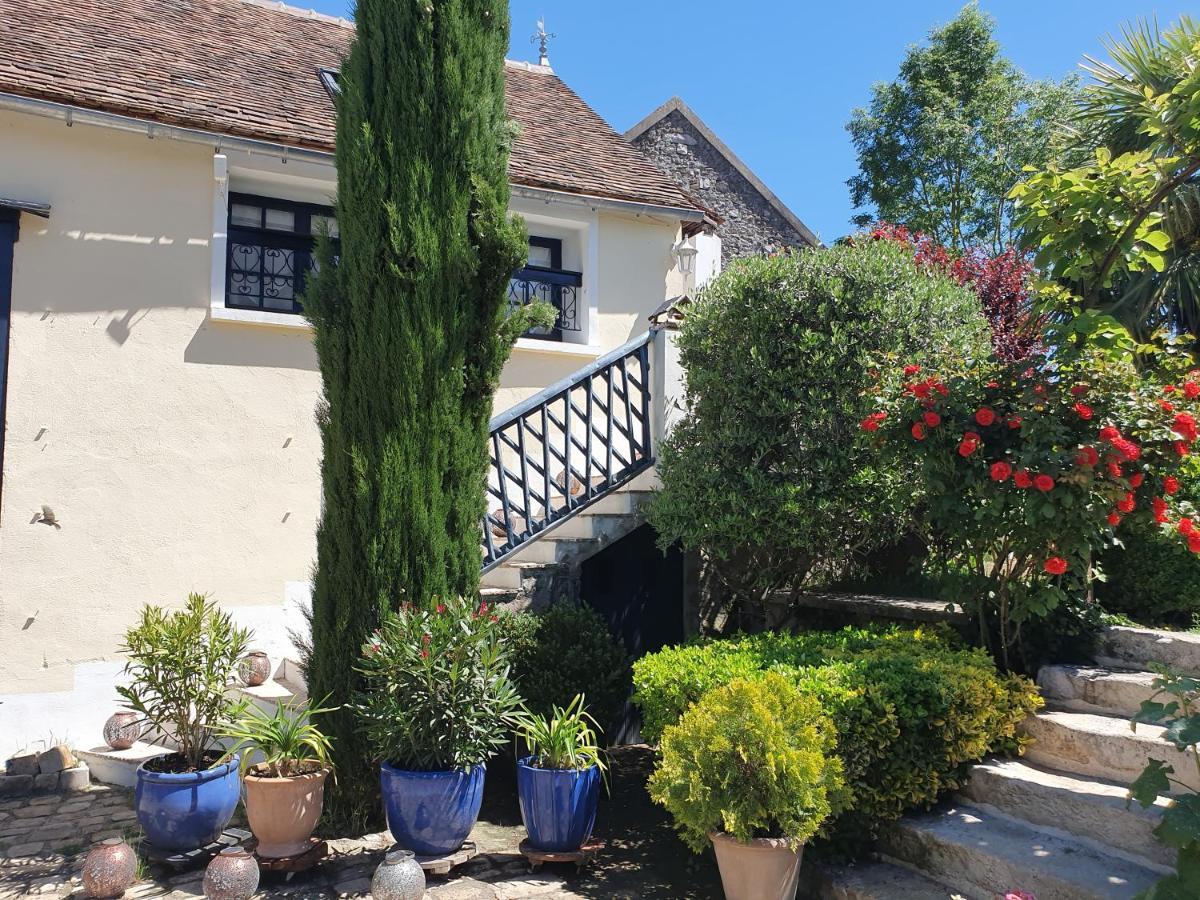 Bed and Breakfast Les Glycines Ury Esterno foto