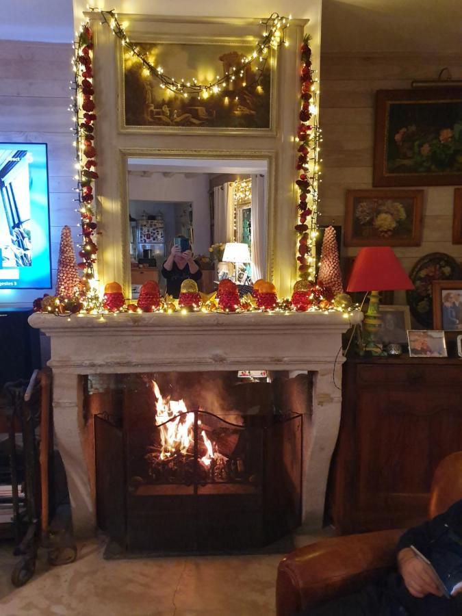 Bed and Breakfast Les Glycines Ury Esterno foto