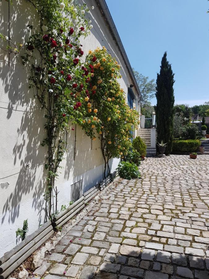 Bed and Breakfast Les Glycines Ury Esterno foto